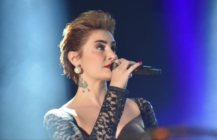 Sıla Gençoğlunun Marjinal ve Sevimli Saç Modelleri