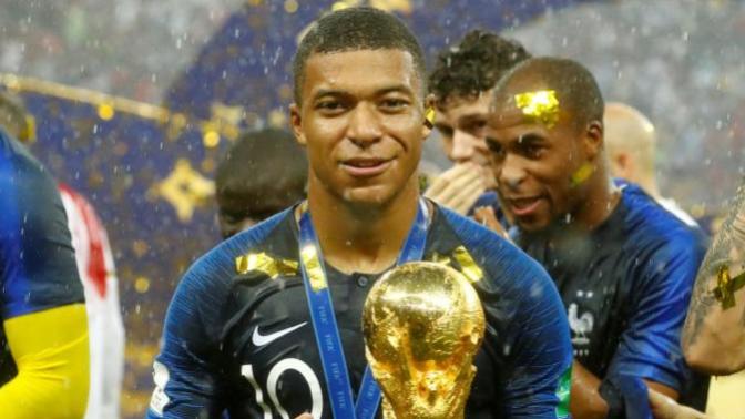 Futbol Dünyasının Yeni Yıldızı, Rekorların Adamı: Kylian Mbappe!