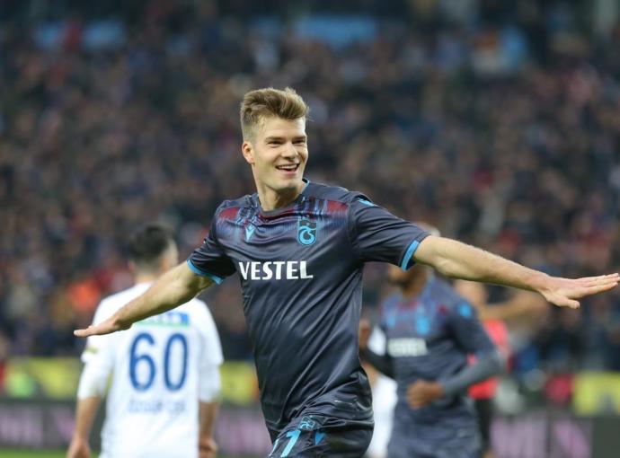 Futbolseverler Buraya: Süper Ligin En İyi 11ini Belirliyoruz!