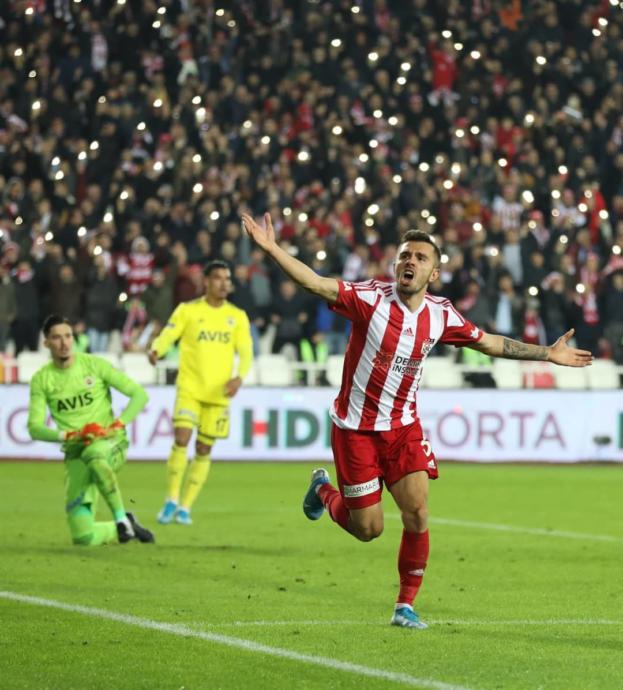 Futbolseverler Buraya: Süper Ligin En İyi 11ini Belirliyoruz!