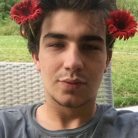 Anlam Veremediğimiz Youtuberları Eleştiriyorum!
