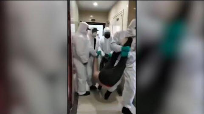 Çin Polisi, Hastaları Evden Zorla Toplamaya Başladı