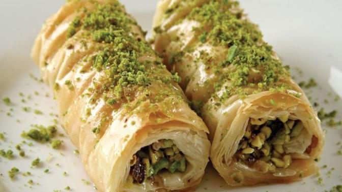 Çıtayı Arşa Çıkardık: Odun Ateşinde Burma Baklava Yaptım🌟