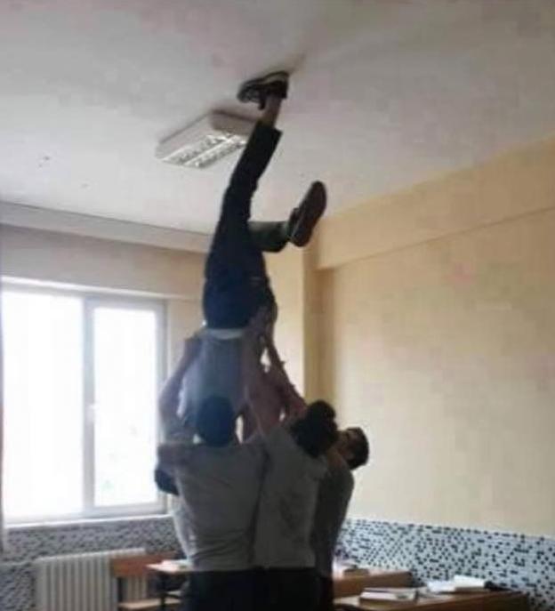 Sadece 5 Dakikada Psikolojisi Bozuk Öğrenciyi Tanıma Kılavuzu