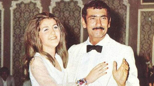 Aşka Dair Ne Varsa Konuşmak Üzere: Türkiyenin Aşk Doktoru, Posta Gazetesi Yazı İşleri Müdürü Mehmet Coşkundeniz KizlarSoruyorda!