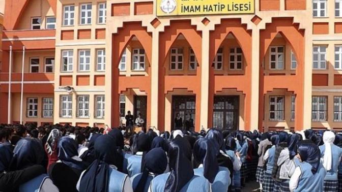 Birkaç Söz: İmam Hatip Lisesinde Öğrenci Olmak