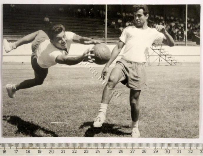 Fenerbahçenin ve Milli Takımın Efsanelerinden Kaleci Şükrü Ersoy İle Keyifli Bir Söyleşi Hazırladık