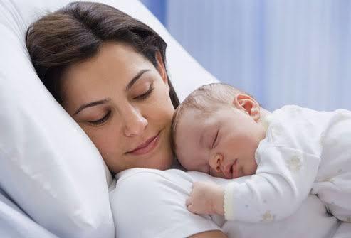 Her Bebek Ebeveynlerine Bağlanır mı: Ailesi ile Güçlü Bağlantılar Kuran Bebek Nasıl Anlaşılır?