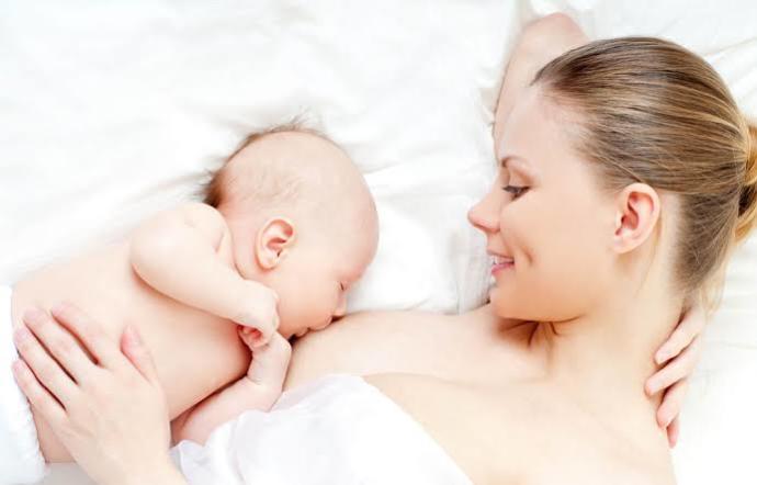 Komuta Tamamen Onlarda: Hamilelik Dönemini Yöneten Hormonlar ve İşlevleri!