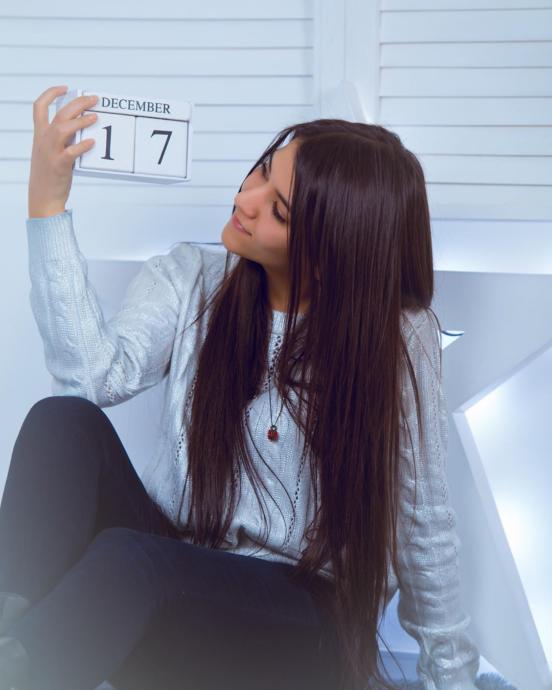 Bir Daha Yakmak İçin: Şarkıları Bağımlılık Yapan 2019un En İyi Çıkış Yapan Kadın Şarkıcısı Sura İskenderli KizlarSoruyorda!