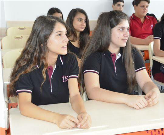 Nerede O Eski Liseliler: Geçmişten Günümüze Değişen Liseli Profilleri!