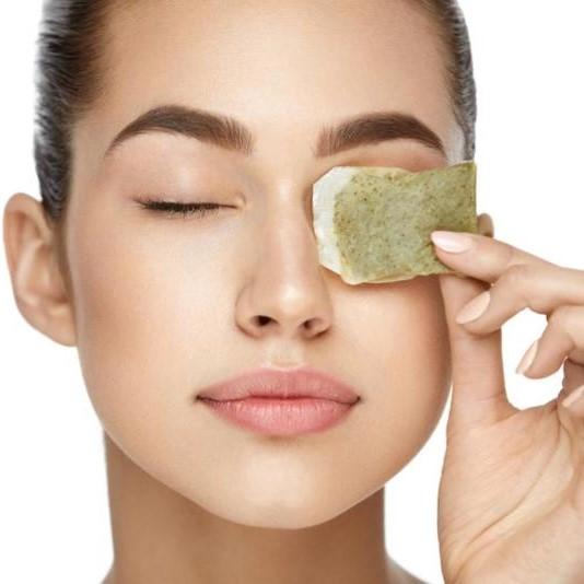 Göz Altı Morlukları İçin 4 Doğal Maske!