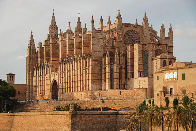 Katedralleri ve Plajlarıyla Ünlü İspanyol Şehri: Mallorca!
