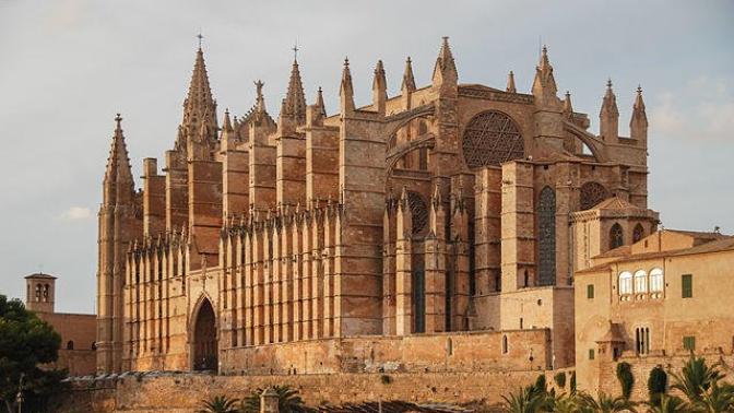 Katedralleri ve Plajlarıyla Ünlü İspanyol Şehri: Mallorca!
