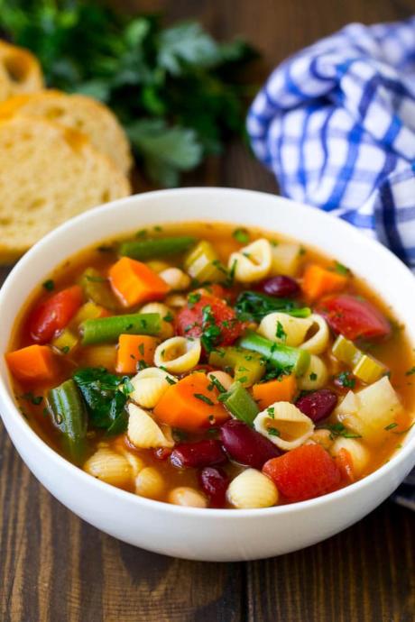 Minestrone Çorbası: İtalyan İşi Soğuk Günlerin Baş Tacı Sebze Çorbası Grip İlacı