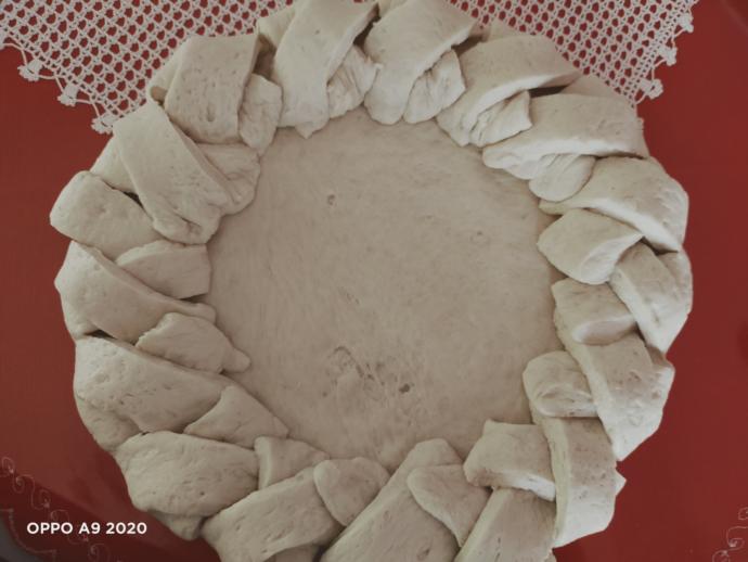 Görüntüsü Kadar Tadı da Enfes Olan Poğaçalı Pizza Tarifim