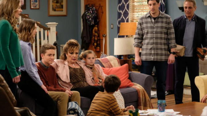 Korona Tatilini Küçük Einstein Olarak Tamamlamak İsteyenler İçin En Prestijli 8 Üniversiteden Online Eğitimler!