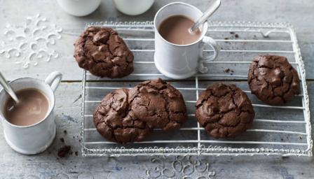 Triple Chocolate Cookie ve Kahve