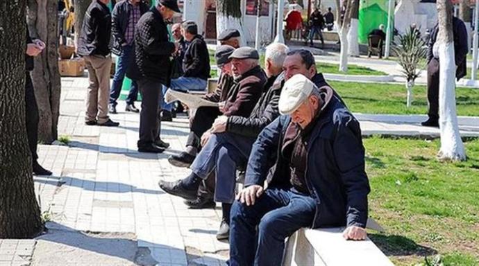 65 yaş ve &uuml;st&uuml; sokağa &ccedil;ıkma yasağına uymayanlar i&ccedil;in ceza belli oldu