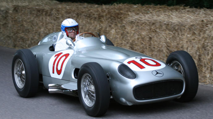 Formula 1 Tarihinin En İyi 5 Arabasını Yakından Tanımak İster misiniz?