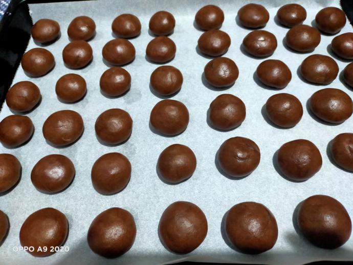 Çayların Yanına Damla Çikolatalı Kakaolu Enfes Kurabiye
