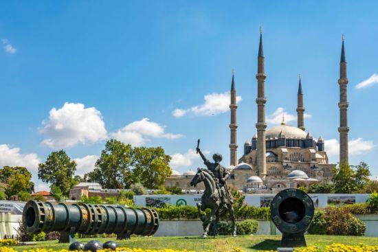 Edirnenin sembolü, Mimar Sinanın ustaık dönemi eseri Selimiye camii