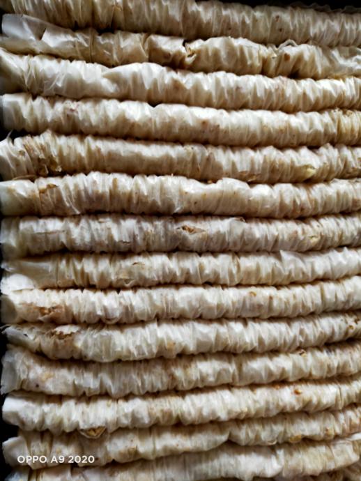 Ev Yapımını Aratmayacak Hazır Yufkadan Bükme Baklava