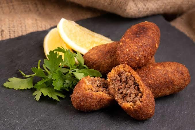 Bir Urfalı Değildik Ama Biz de İçli Köfte Yapmayı Bilirdik: Dillere Destan İçli Köfte Tarifim!