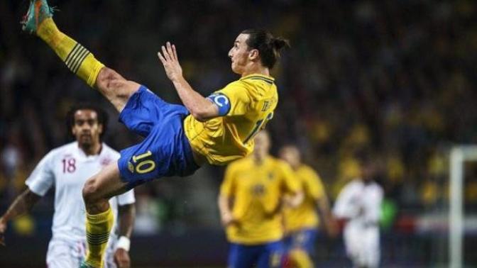 Futbol Tarihinin En İyi 4 Rövaşata Golü!