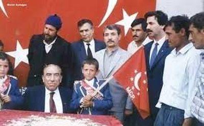MHPnin Kurucusu ve Efsane Lideri Alparslan Türkeş Hakkında Bir Analiz