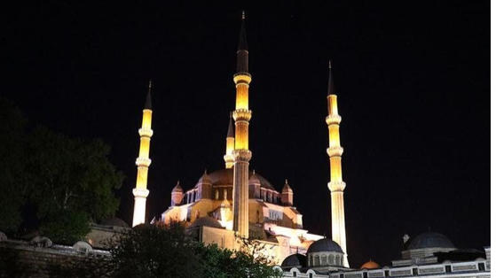 Bugün Berat Kandili! Kandiliniz Mübarek Olsun