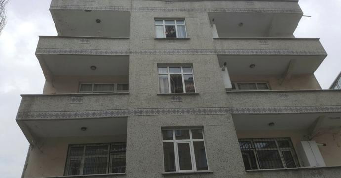 İstanbul Bağcılarda apartman karantina altına alındı