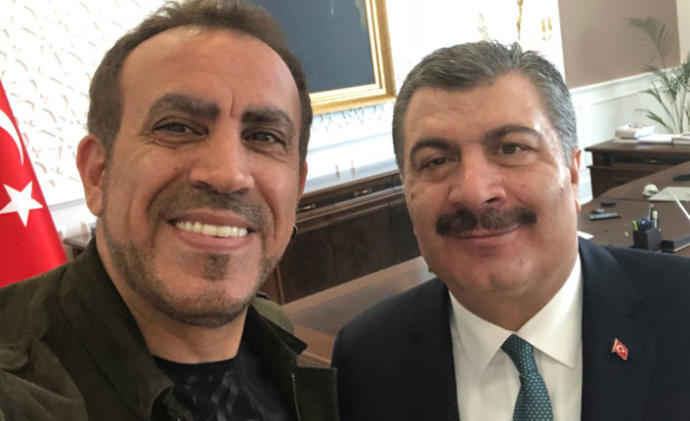 O, Mahalle Bakkalının Oğlu: Korona Virüsün Yarattığı Kahraman Sağlık Bakanı Fahrettin Koca ve 8 Bilinmeyen Gerçeği
