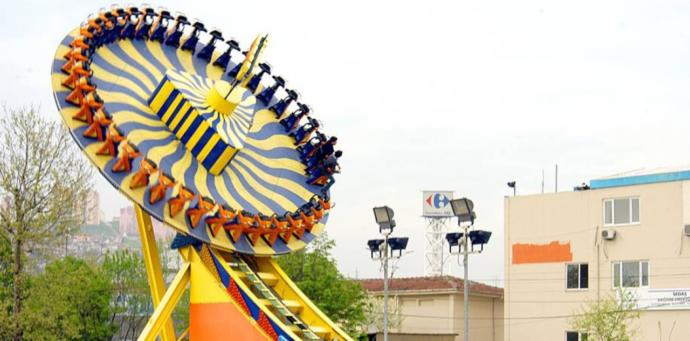 Sevilen ve İlgi Gören Lunapark Aletleri!