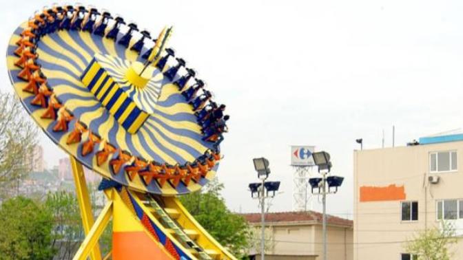 Sevilen ve İlgi Gören Lunapark Aletleri!