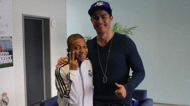 Futbolculara Göre Messi mi Ronaldo mu Daha İyi? İşte Cevabı!