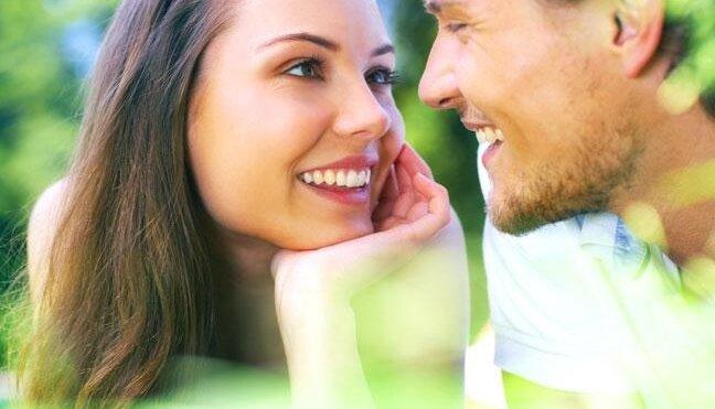 Üyelerimize Sorduk: Karşı Cinsin En Sempatik Hareketleri Hangileridir?