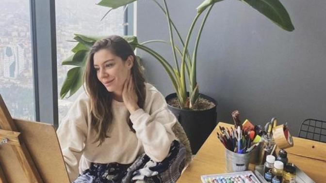 Karantinada Instagram’ım Can Çekişiyor Diyenlere Özel Birbirinden Güzel 7 Ev Pozu Önerisi!