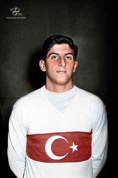 Türk Basketbolunun 30 Yıl İlerisinde Türk Futbolununsa Sayılı Efsaneleri Arasında Olan Bir İsim: Can Bartu