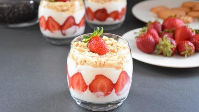 Karantina Günlerinde İçimizi Yumuşatacak Magnolia Tatlısına Ne Dersiniz?  🍮🧁🍨🍧🤗