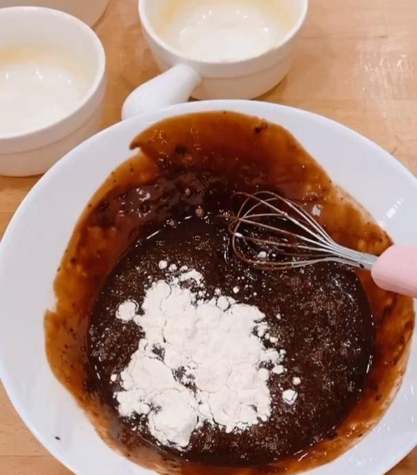Tatlı Krizlerine Son! Pratik Çikolatalı Sufle Tarifim Karşınızda!