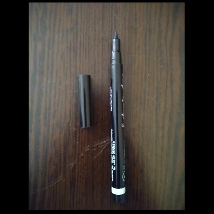 Eyelinerı Nasıl Kolayca ve Pürüzsüz Uyguluyorum?