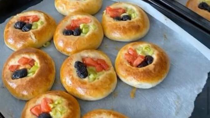 Evde Kaldığımız Bu Günlerde Pizza Poğaça Tarifim Sizlerle!