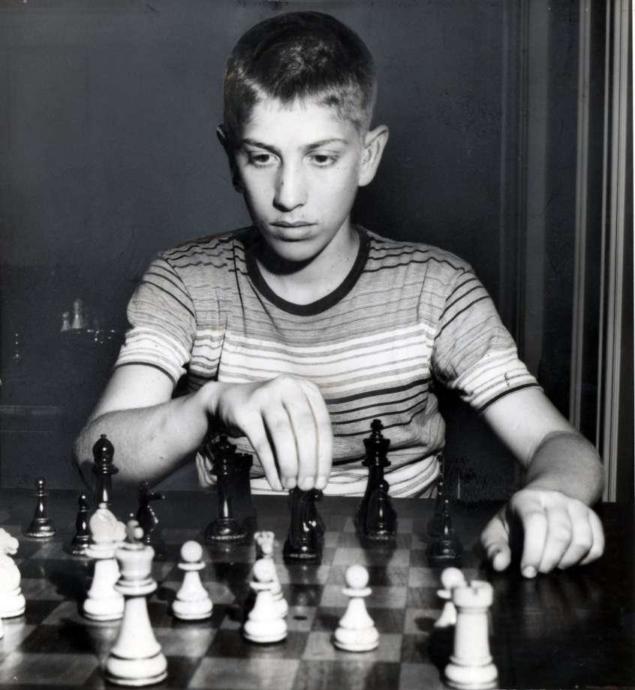 Asperger Sendromlu Satranç Dehası: Bobby Fi̇scher