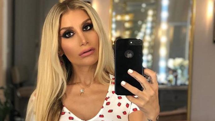 Şarkıcı İrem Derici