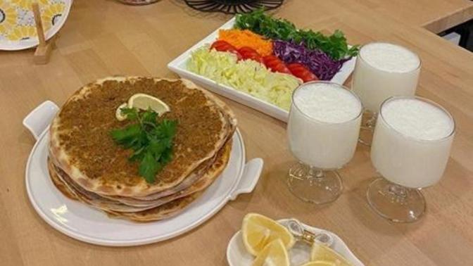 Lahmacun Severler Toplansın, Karşınızda Leziz mi Leziz Lahmacun Tarifim!