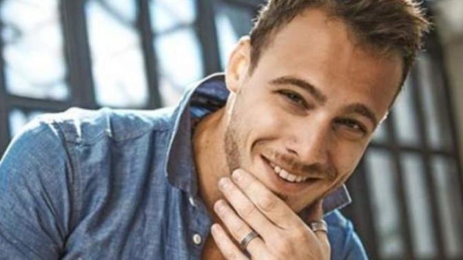 Ünlü Oyuncu Kerem Bürsin: Burada Sınıflara Çok Ayrılıyoruz