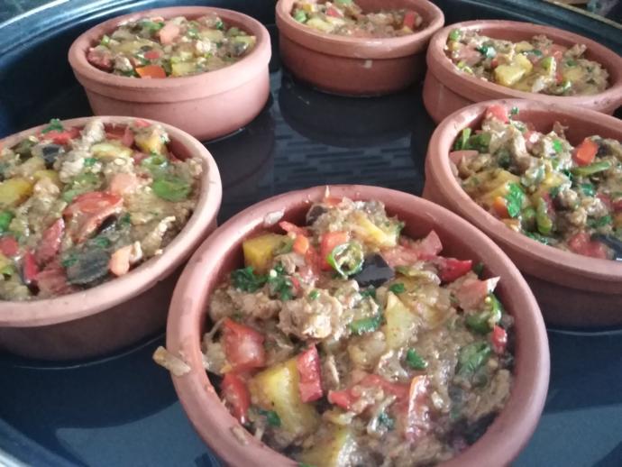 Ramazan Davetlerinin Başrolü; Ev Yapımı Dana Güveç Tarifi