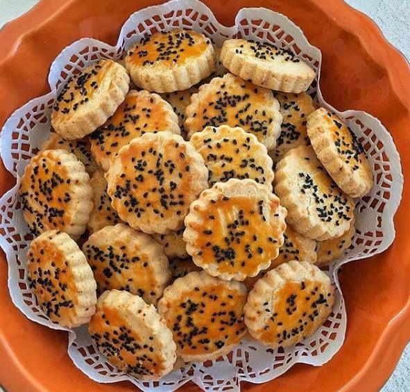 Herkes Pastahaneden Aldın Sanacak! Mükemmel Mahlepli Tuzlu Kurabiye Tarifimi Sizlerle Paylaşıyorum!