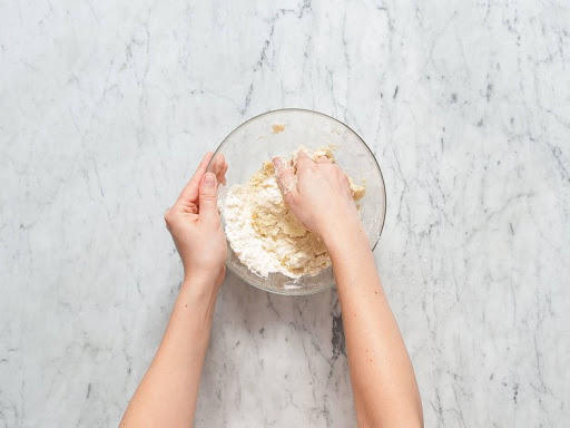 Herkes Pastahaneden Aldın Sanacak! Mükemmel Mahlepli Tuzlu Kurabiye Tarifimi Sizlerle Paylaşıyorum!